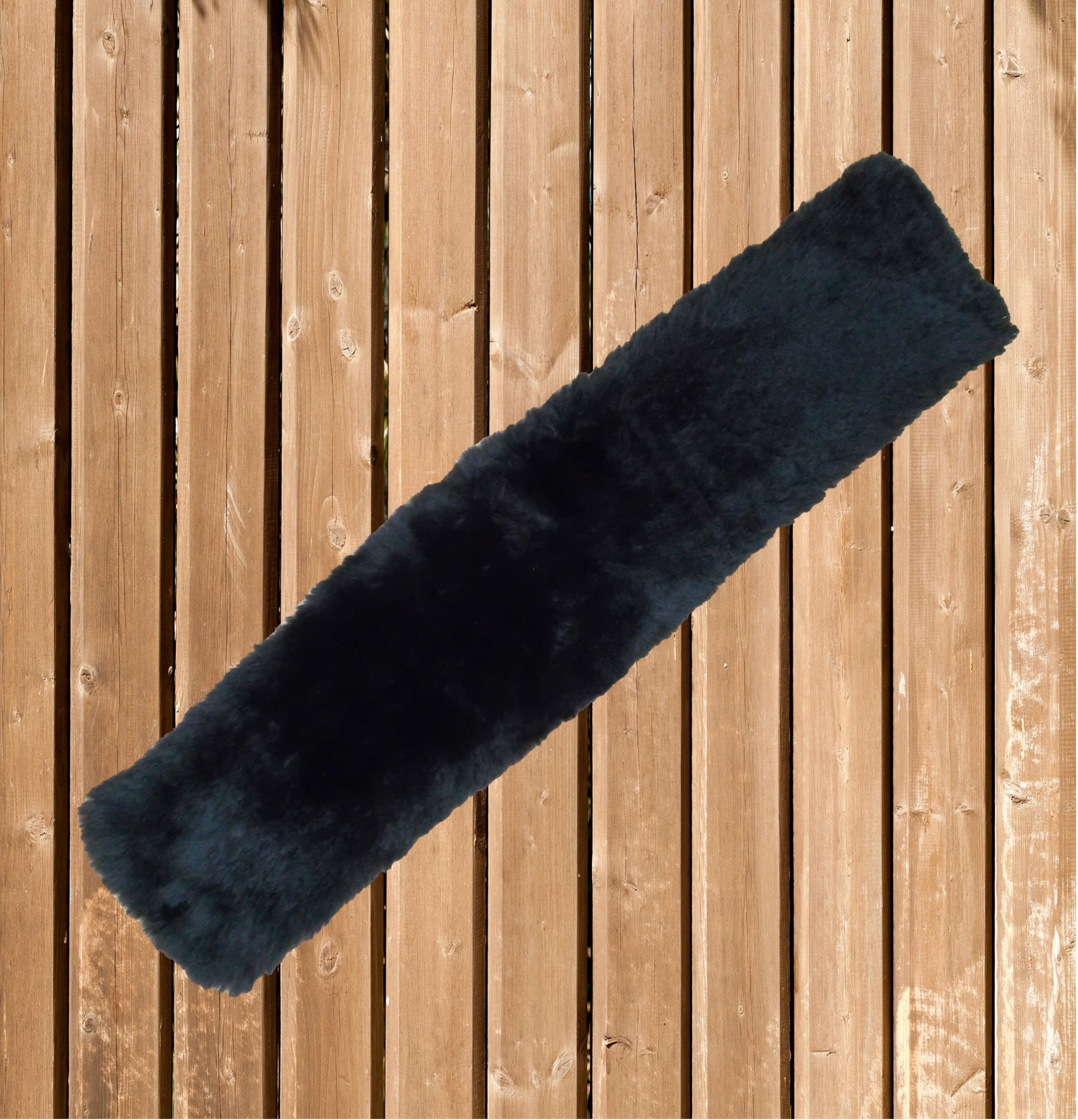 Bauchgurtschoner Lammfell mit Klett, schwarz 80 x 12 cm